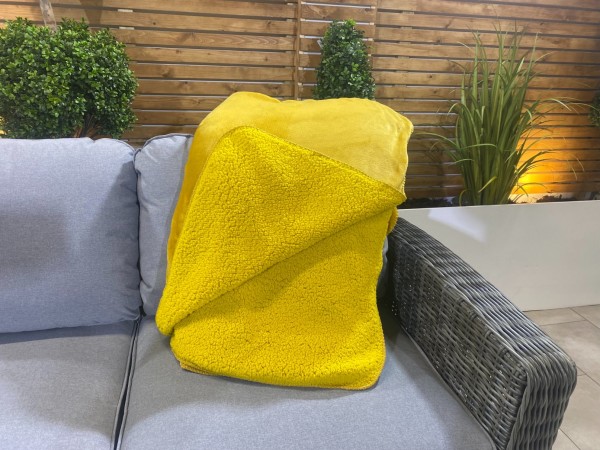 Cosy Throw Mustard