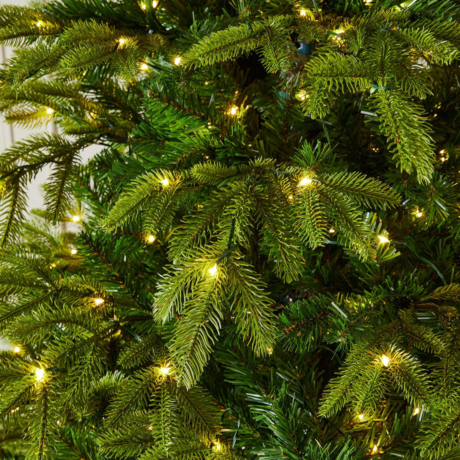 Brewer Spruce PreLit Artificial Christmas Tree 8ft