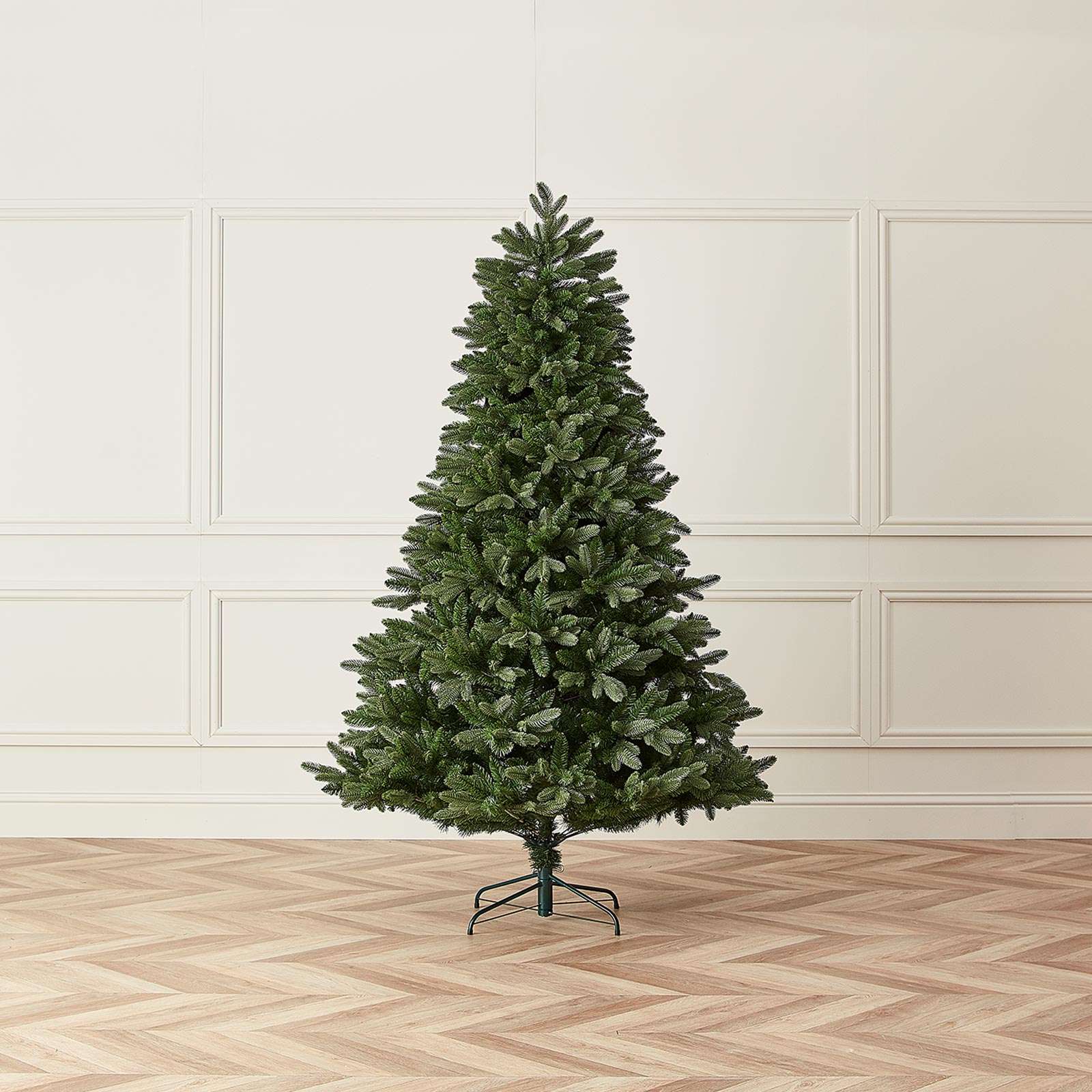Michigan Fir 7ft Artificial Christmas Tree