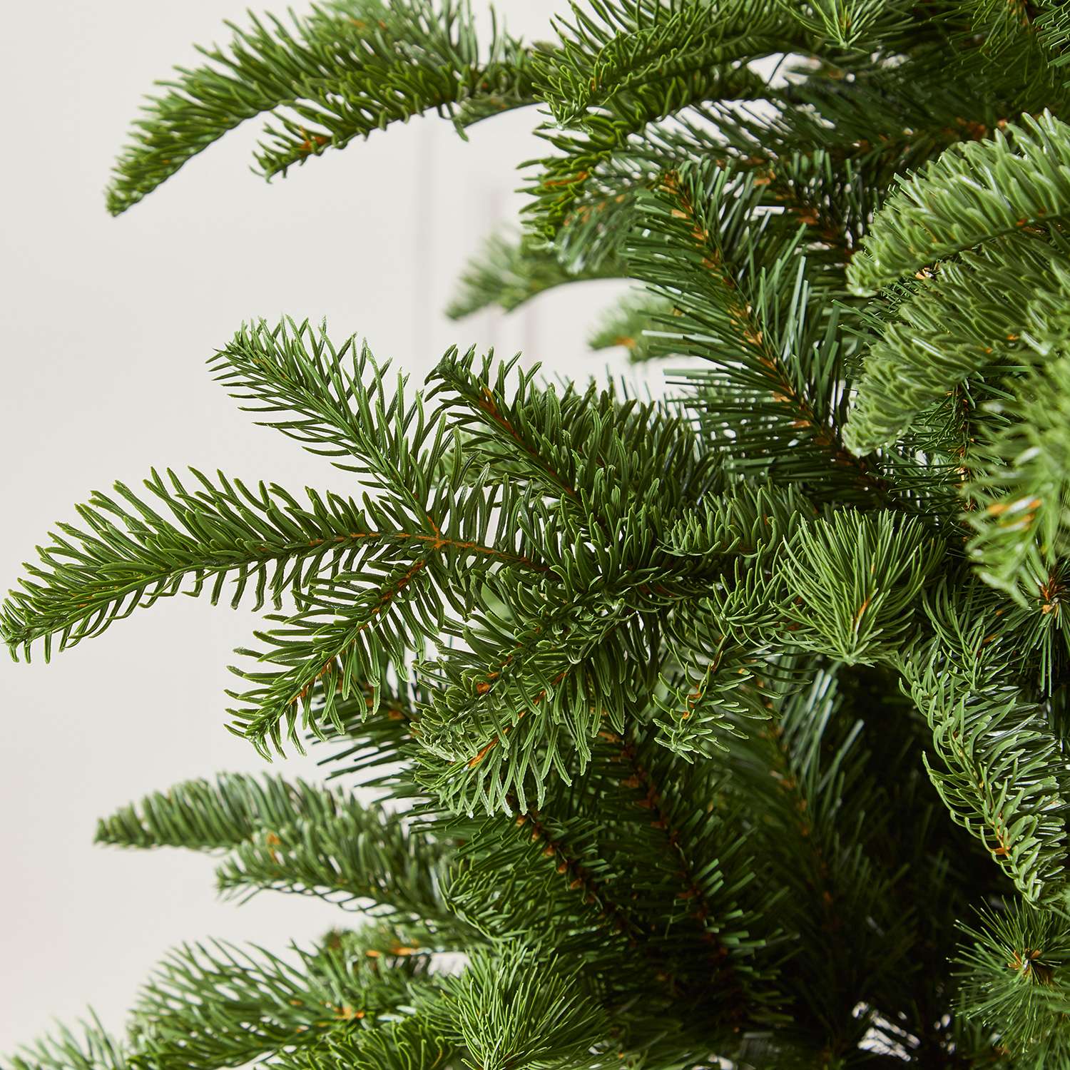 Noble Pine 5ft Artificial Christmas Tree
