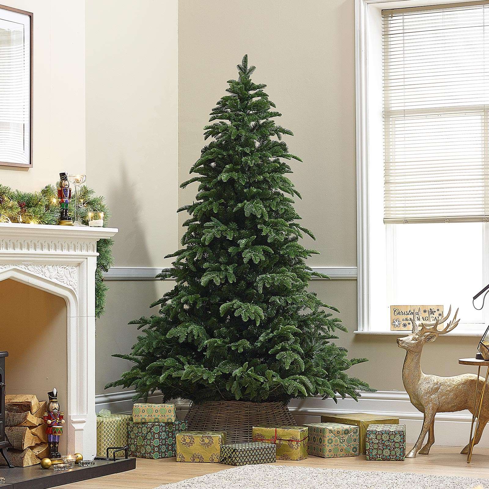Noble Pine 8ft PreLit Artificial Christmas Tree