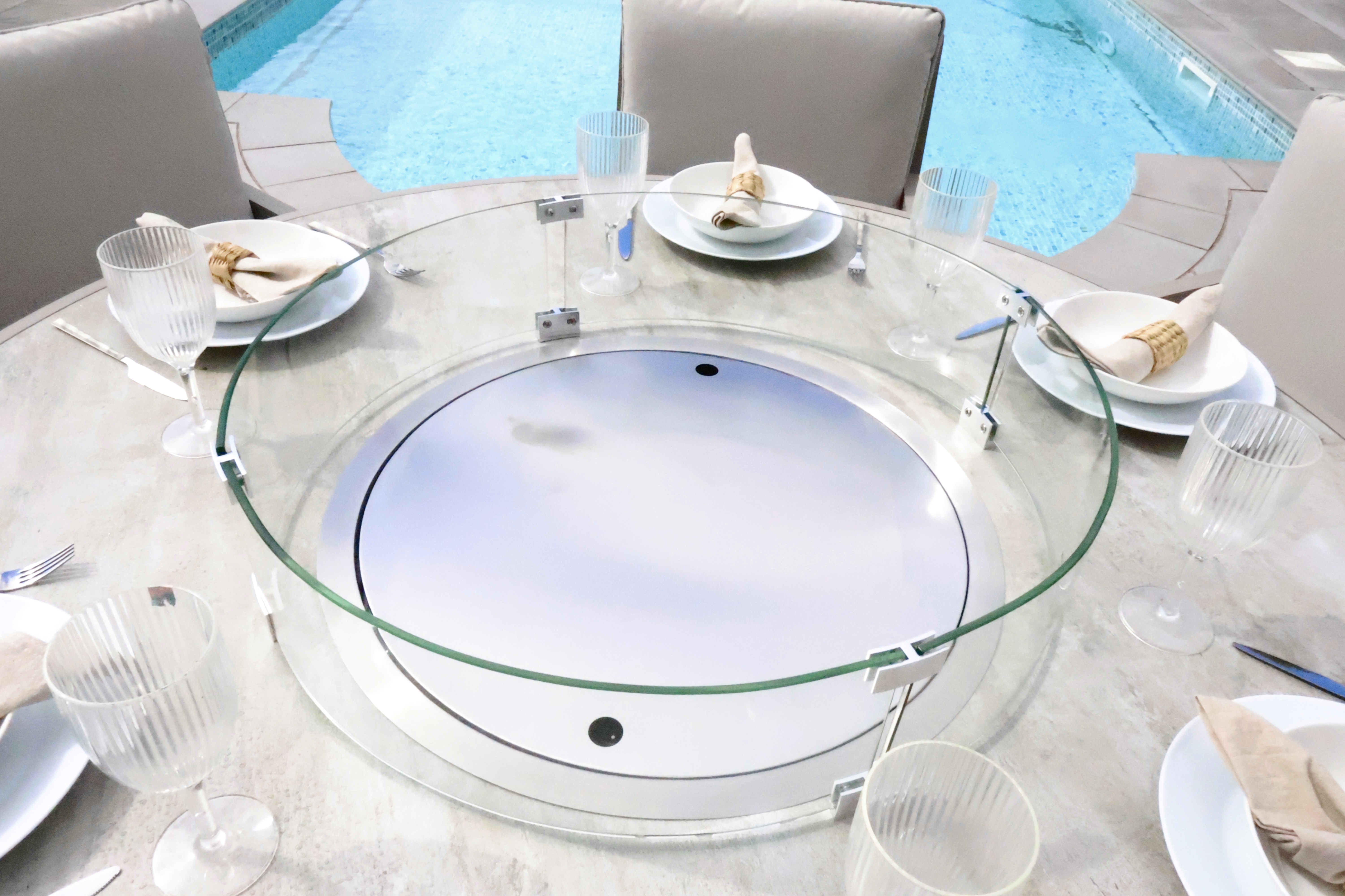 Chimes - Monaco Aluminium 6 Seat Round Dining Set - 1.5 Meter Round Table With Firepit - Rope Weave - Cream