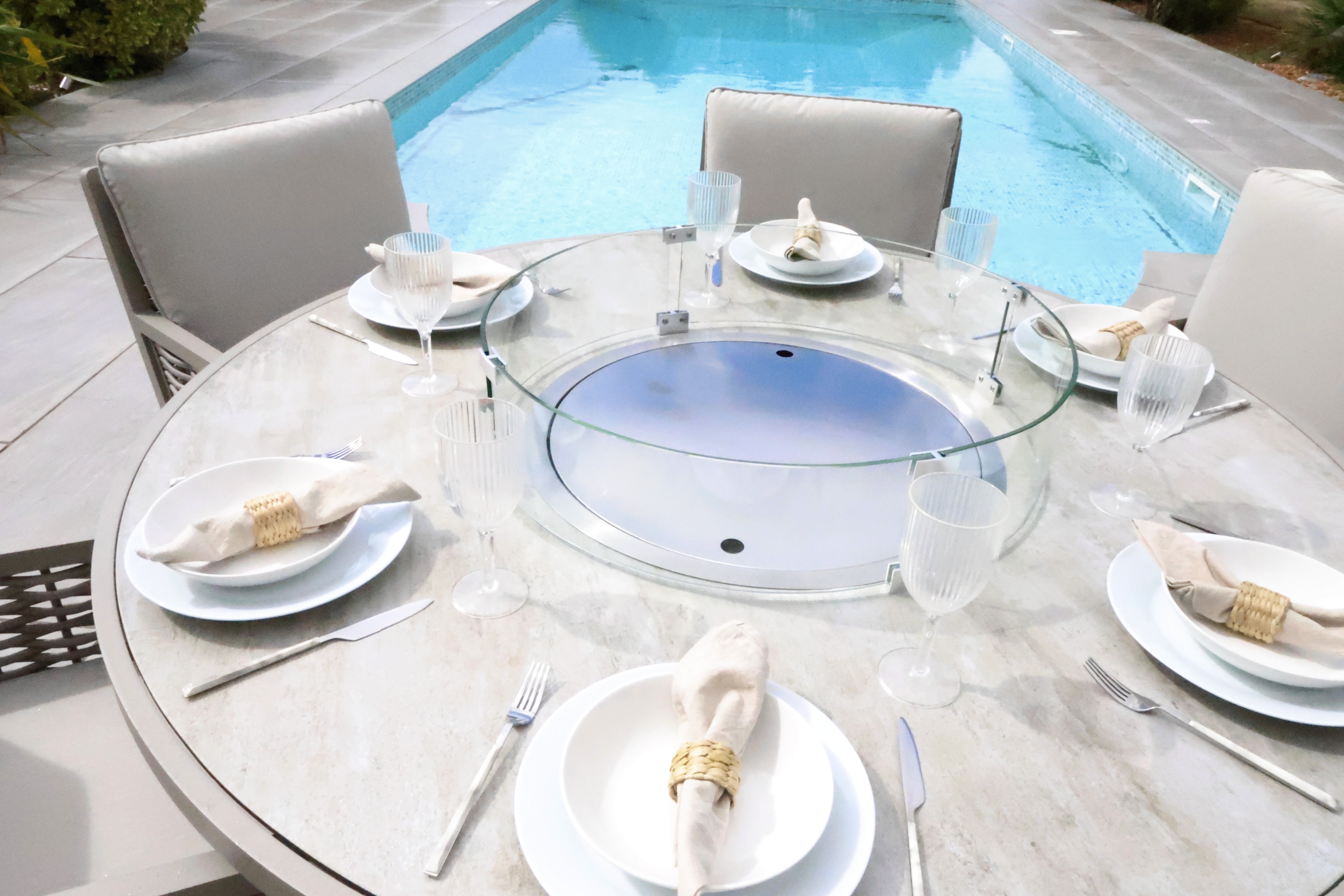 Chimes - Monaco Aluminium 6 Seat Round Dining Set - 1.5 Meter Round Table With Firepit - Rope Weave - Cream