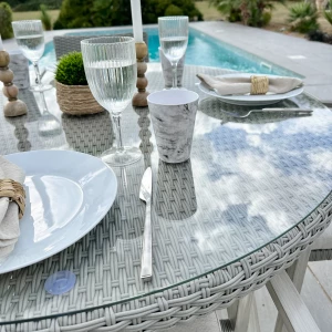Nova - Griffin 4 Seat Round Dining Set - Light Grey