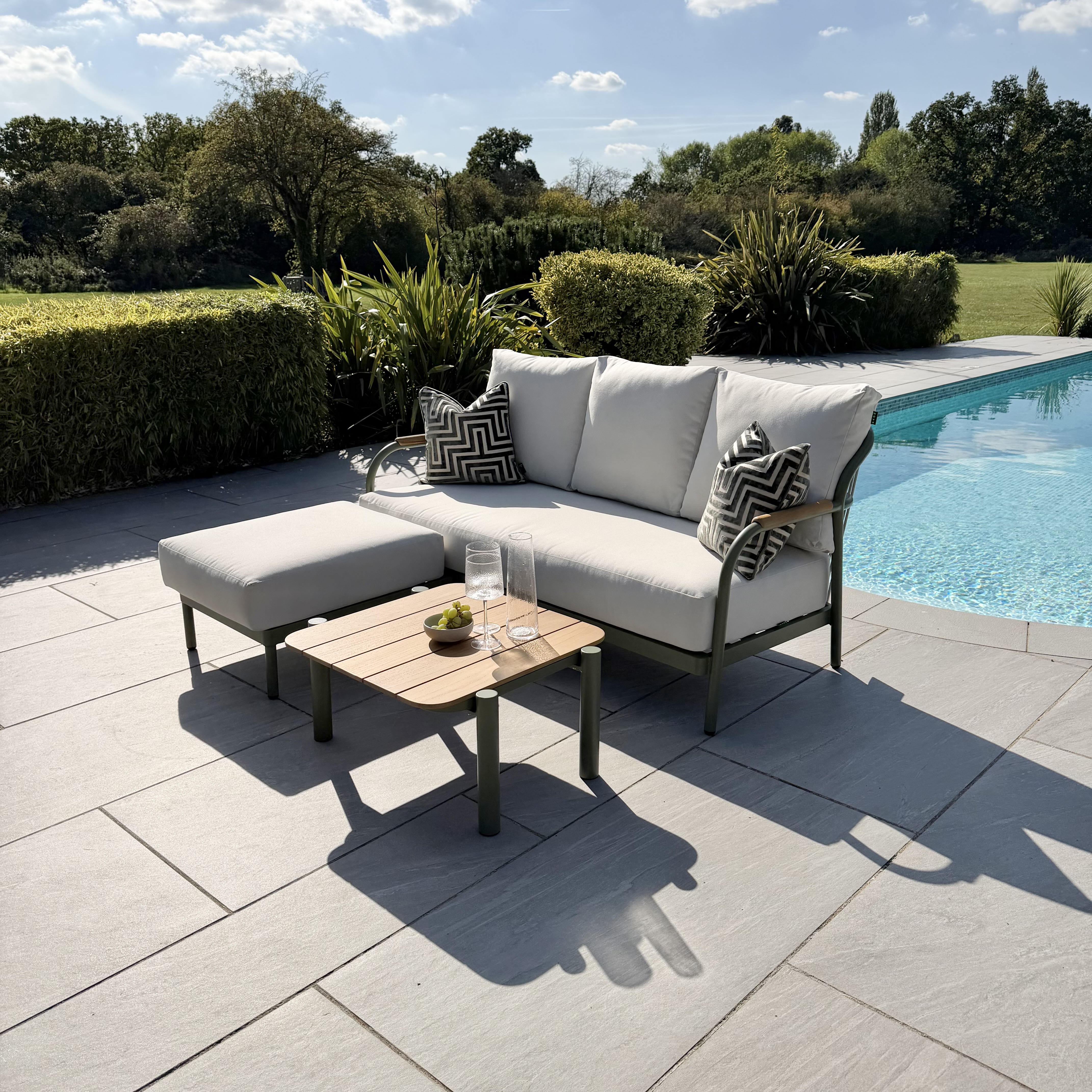 Nova - Ashley Chaise Sofa Lounging Set with Square Coffee Table - Green