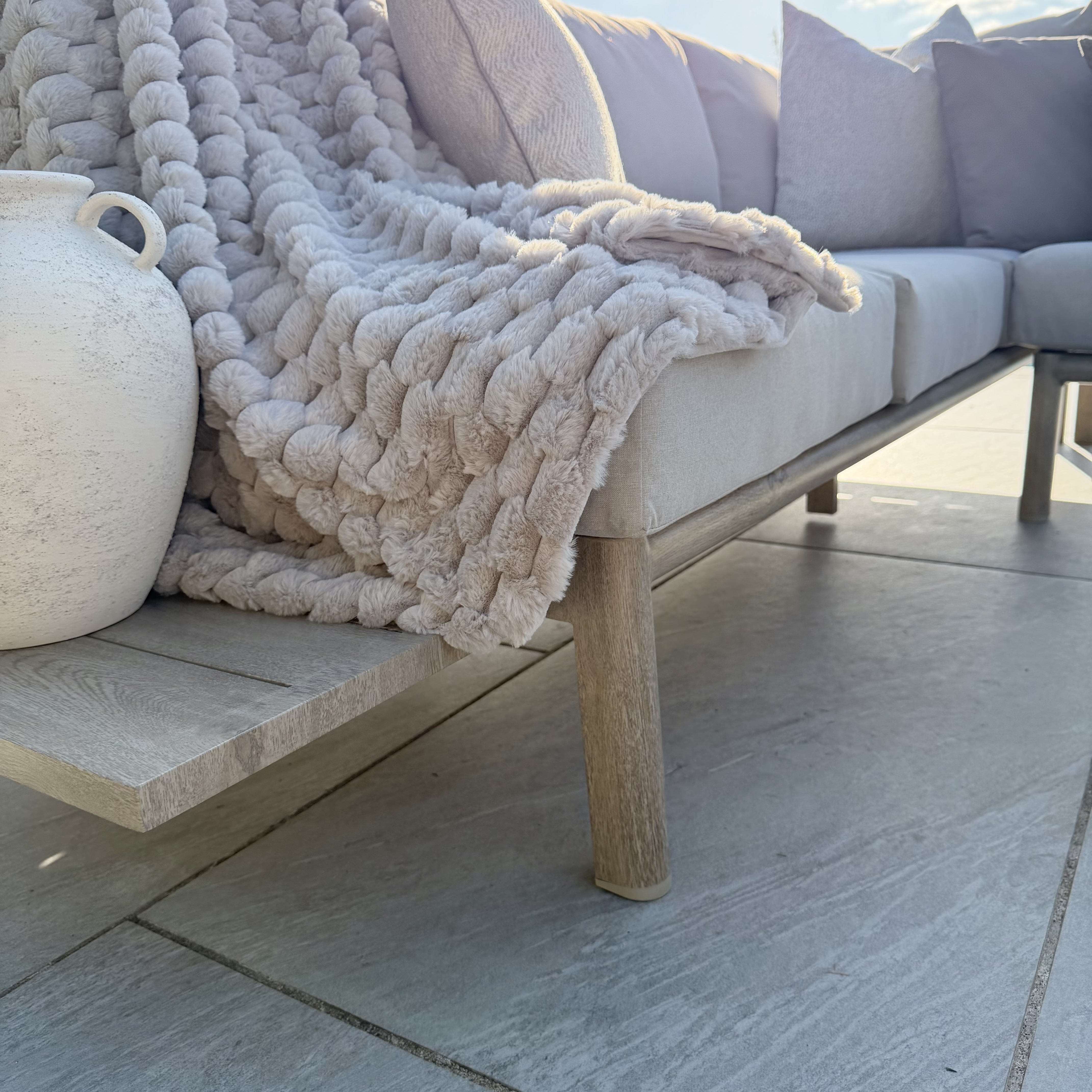 Nova - Eleanor Left Hand Platform Corner Sofa Set