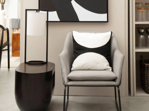 Luna Black Metal Table Lamp with Grey Shade