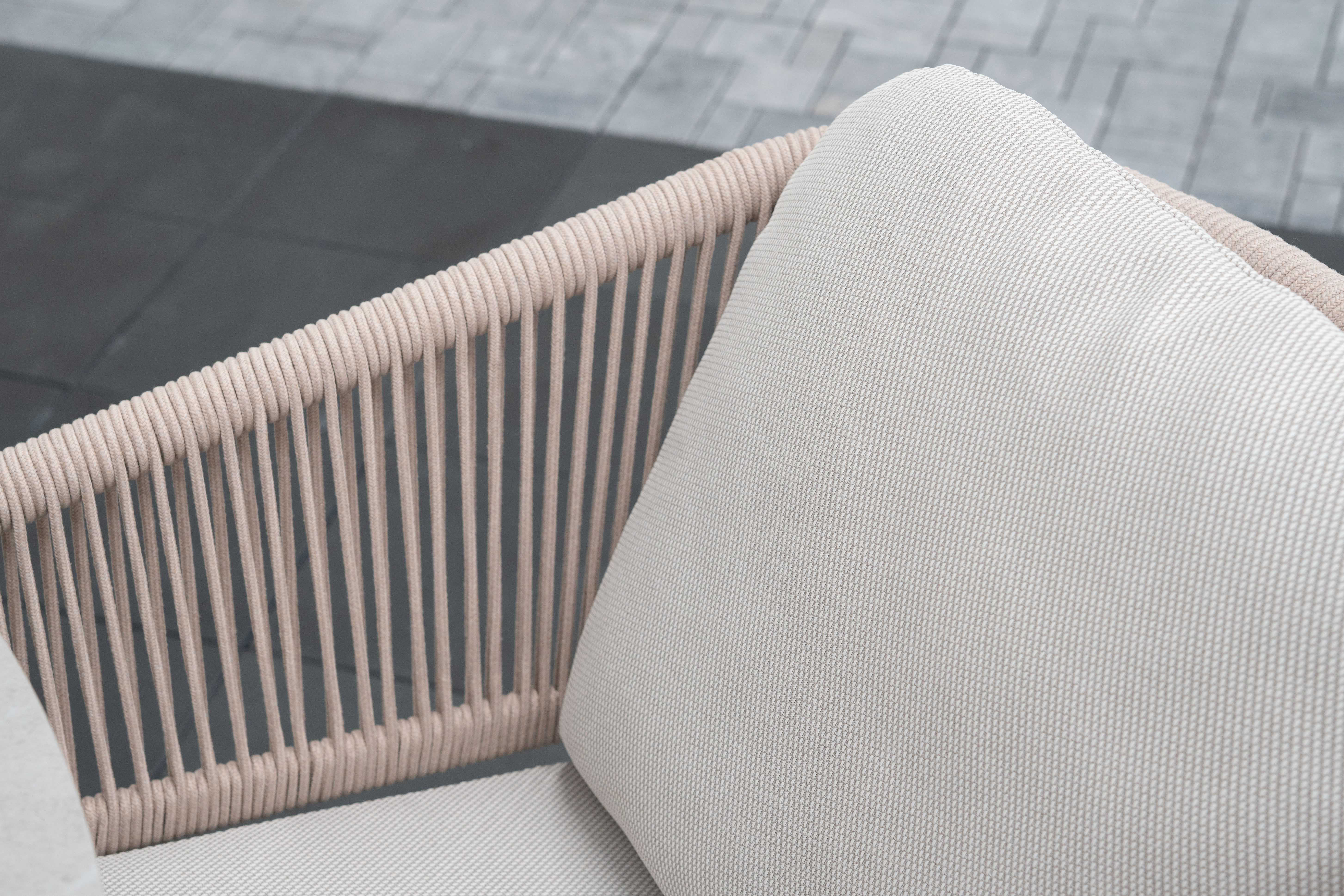 Nova - Hayden 2 Seat Round Bistro Set - Pebble